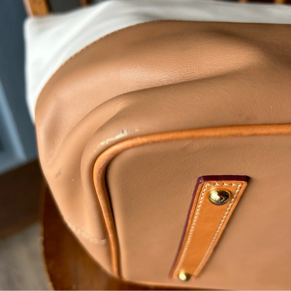 EUC Dooney & Bourke Smooth Leather Tobi Tote - Beige & Tan w/ Fuchsia Interior - Picture 8 of 16